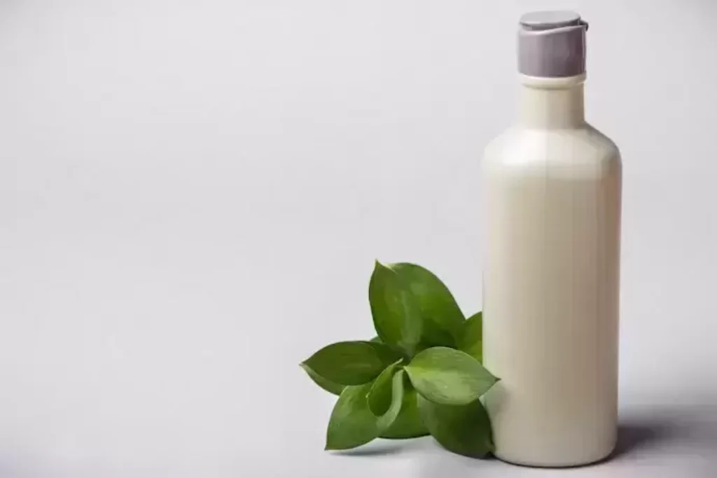 Acidificação em recipiente branco e fundo cinza